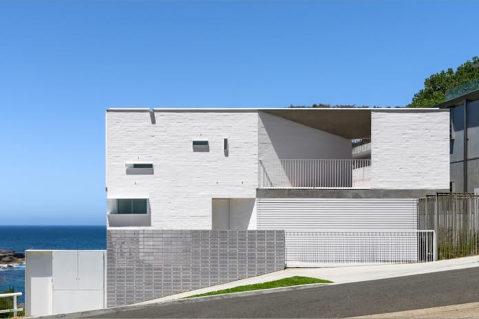 Renato Dâ€™Ettorre Architects custom PGH Breeze bricks used in coastal home in Gordons Bay, NSW.