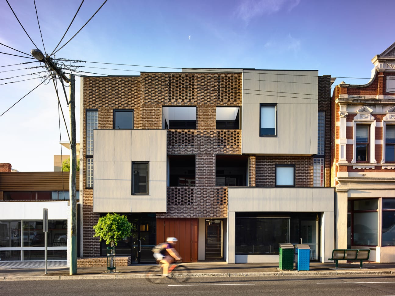 Use of PGH Bricks Eaglethorn on a multi-residential development in Melbourne's Hawthorn.