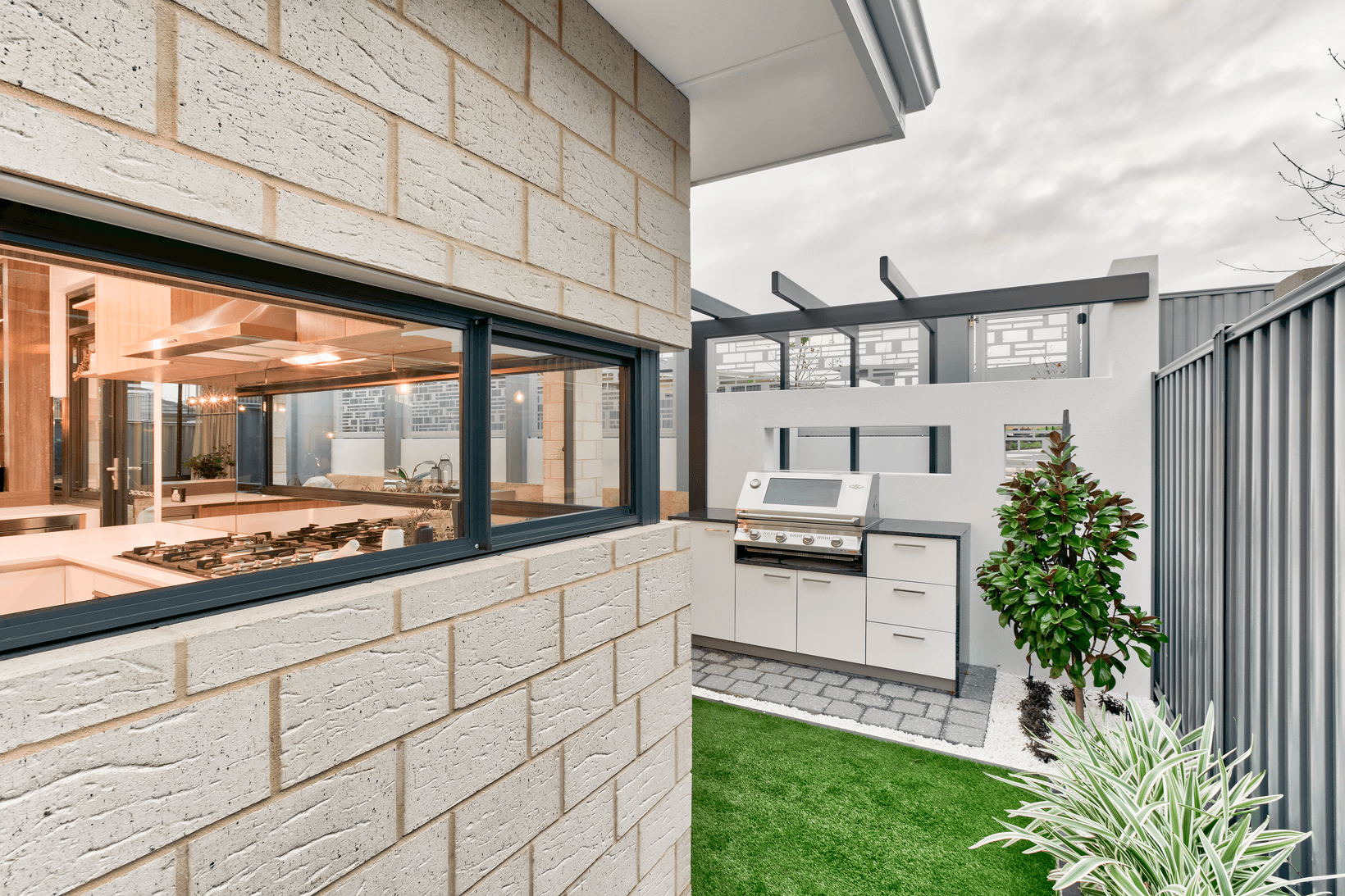 Bullara brick from PGH in Manor range outdoor entertainment