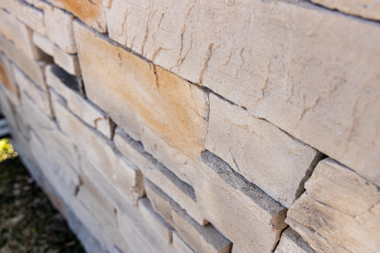 PGH Stone Classic Ledgestone Range in Silver peak installed on a wall