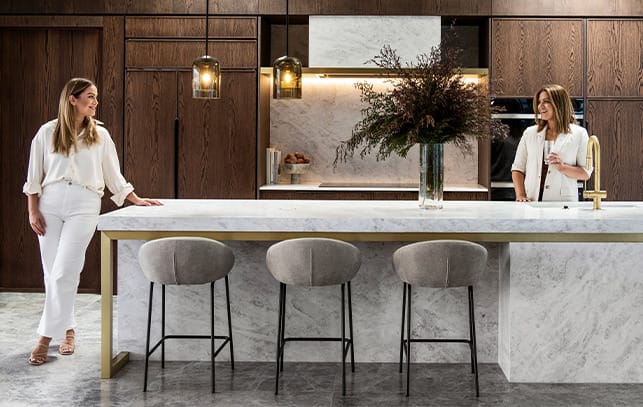 Alisa Fraser and Lysandra Fraser used PGH Bricks Nero on a Queensland Gold Coast designer feature poolside home.