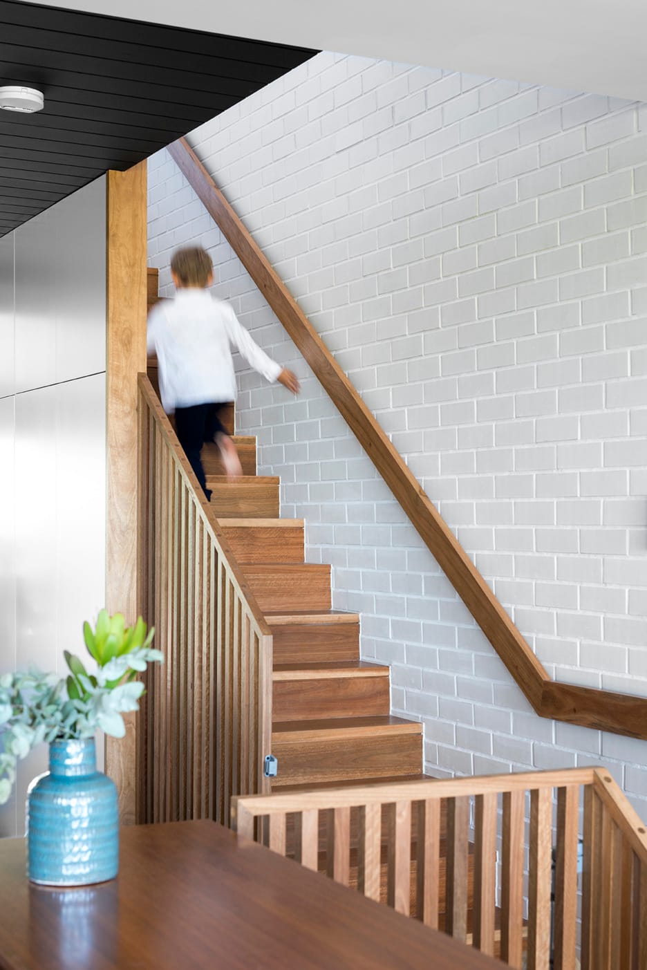 Former Wallabies captain Stephen Moore's minimalist family home using PGH bricks.