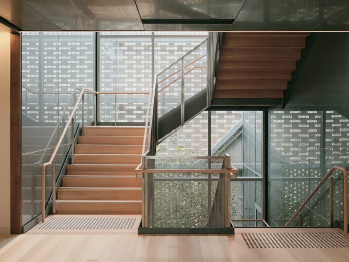 Brick | Ceniza, Morada Range