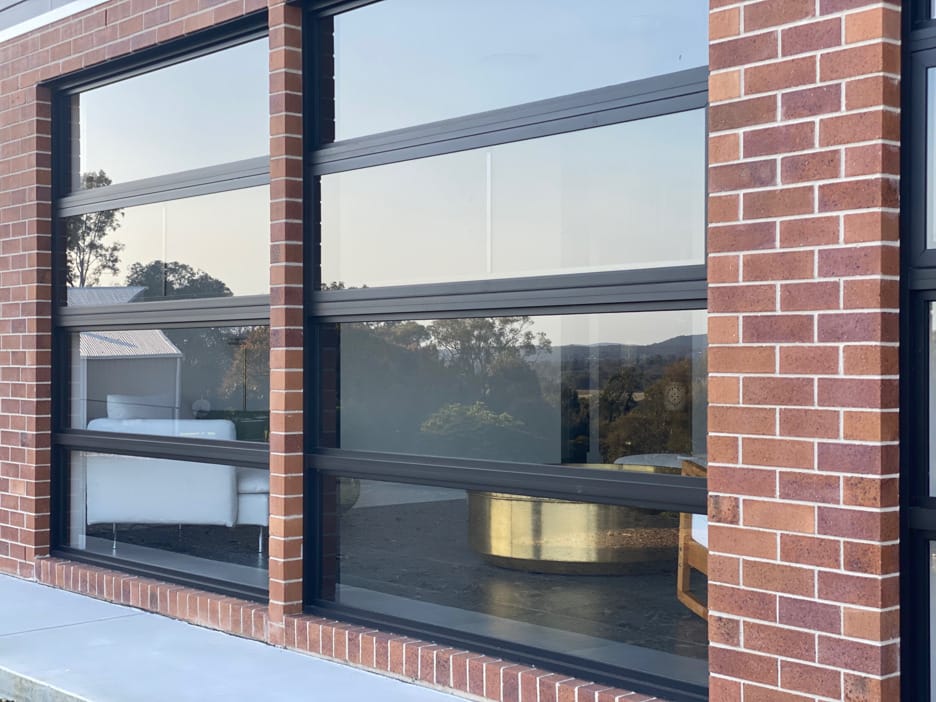 Black and Tan brick, Smooth range