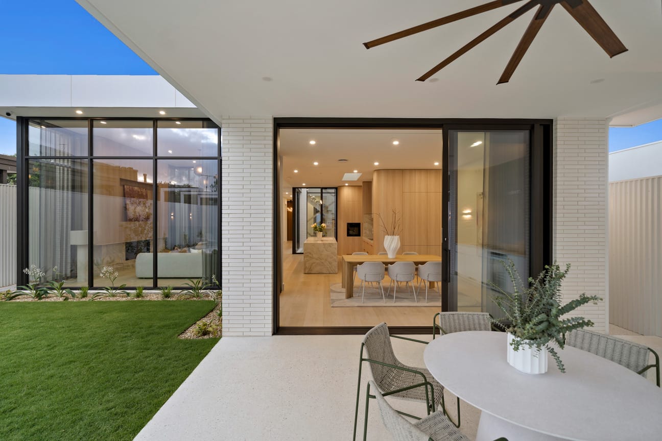 Walkerville project by Diaz Homes, featuring PGH Morada Blanco Linear bricks