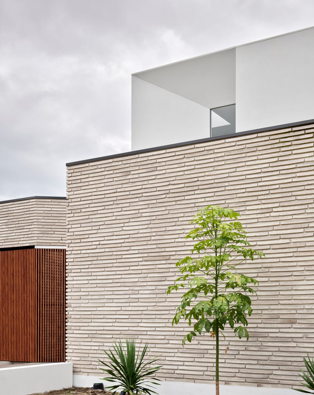 Utzon brick from PGH in Lang Mursten range Joe Adsett Architects