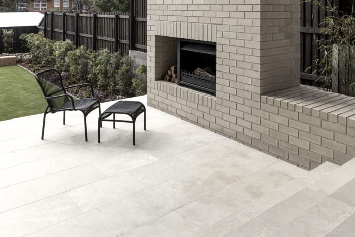 KP Architects using PGh Bricks for a beautiful luxury home in Brisbane. The Walker House.