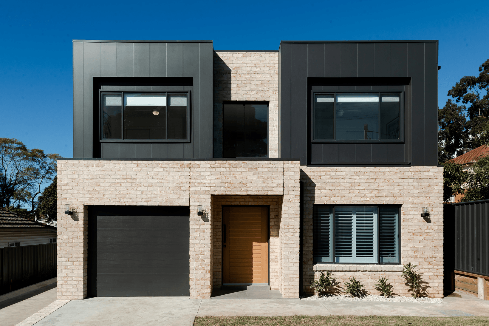 Modern Industrial townhouses Ryder Building Group Illawarra,