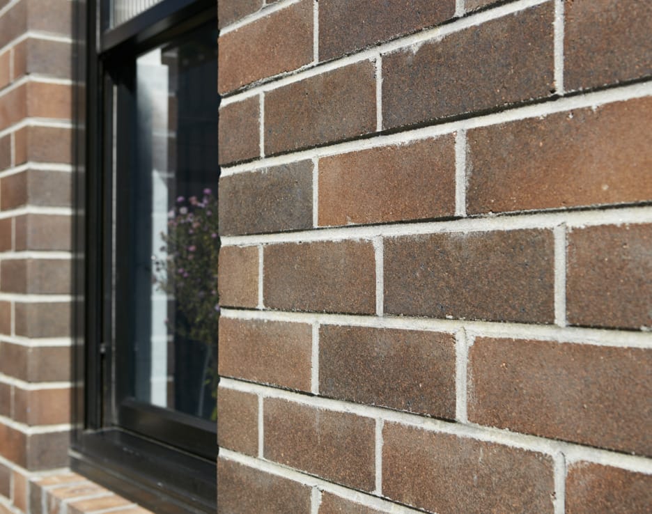 Julian Brenchley uses PGH Bricks to restore 100 year old Californian bungalow-style house in Sydney's Lower North Shore.