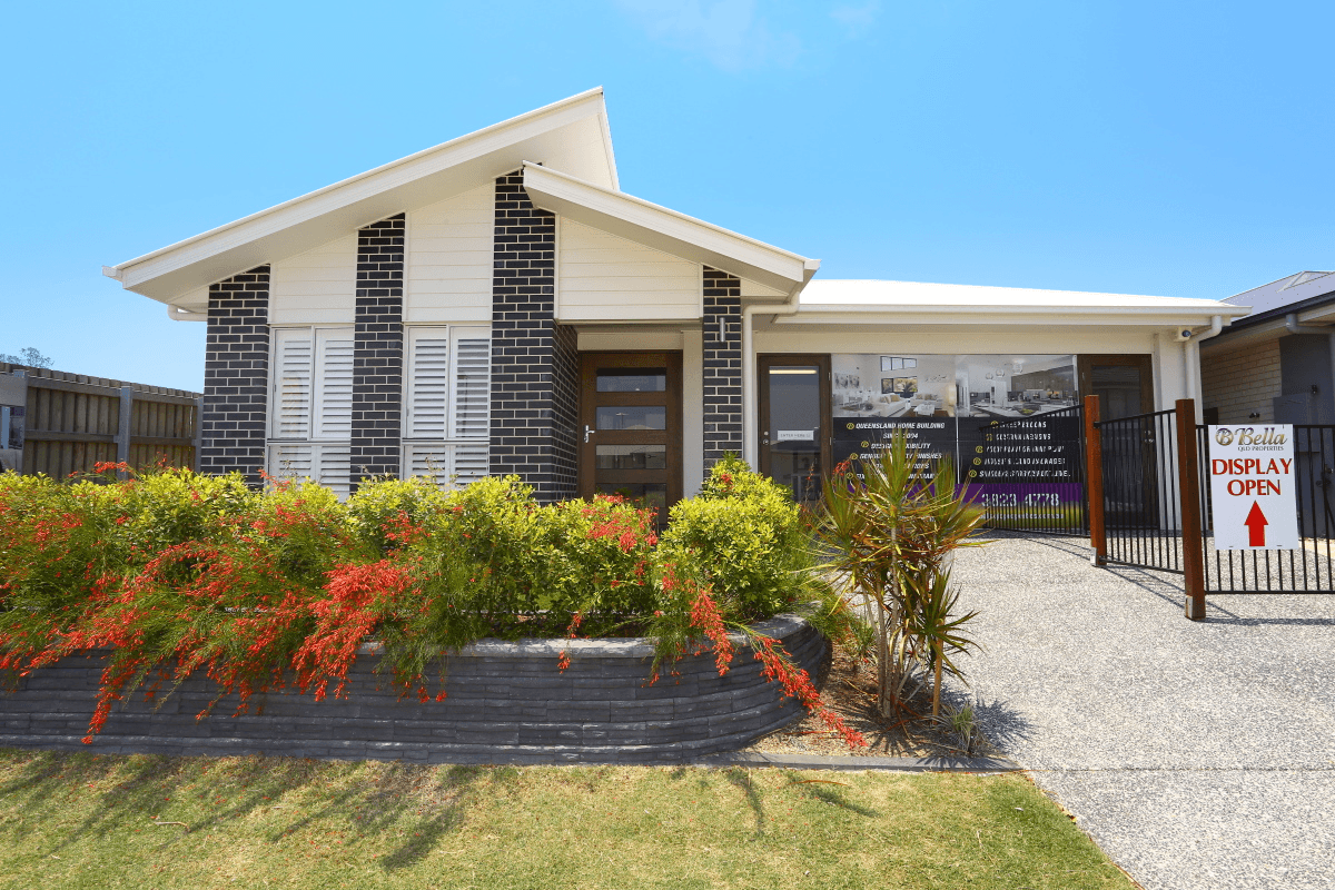 Eclipse brick from PGH in Lunar range Bella QLD Properties