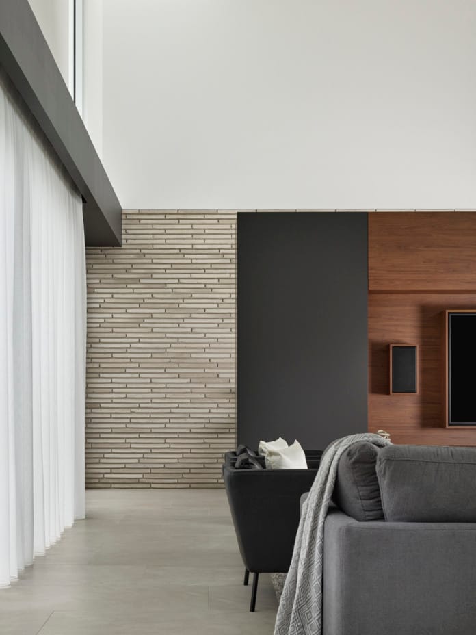 PGH's Lang Mursten brick used in a timeless, and beautiful home on the Gold Coast's Hope Island. Stratum