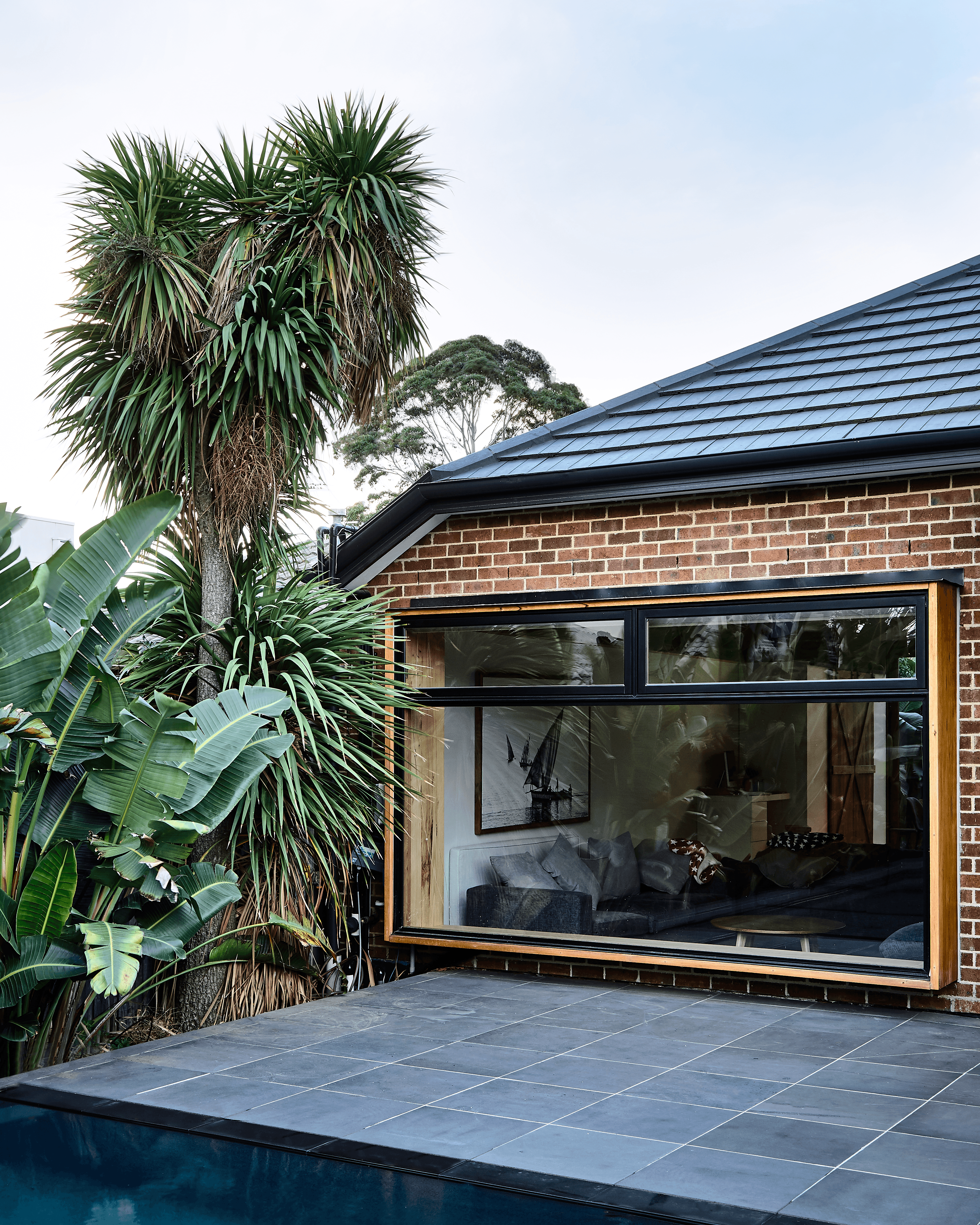 PGH Hartlands brick from the Distinctively Melbourne range, Hilston Homes East Brighton