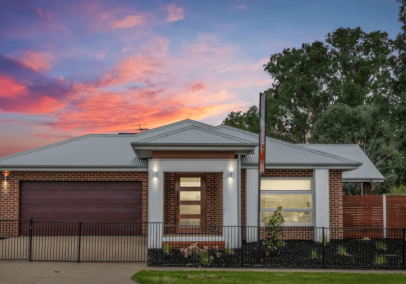 Mocha brick from PGH in Essentials range, Cavalier Homes