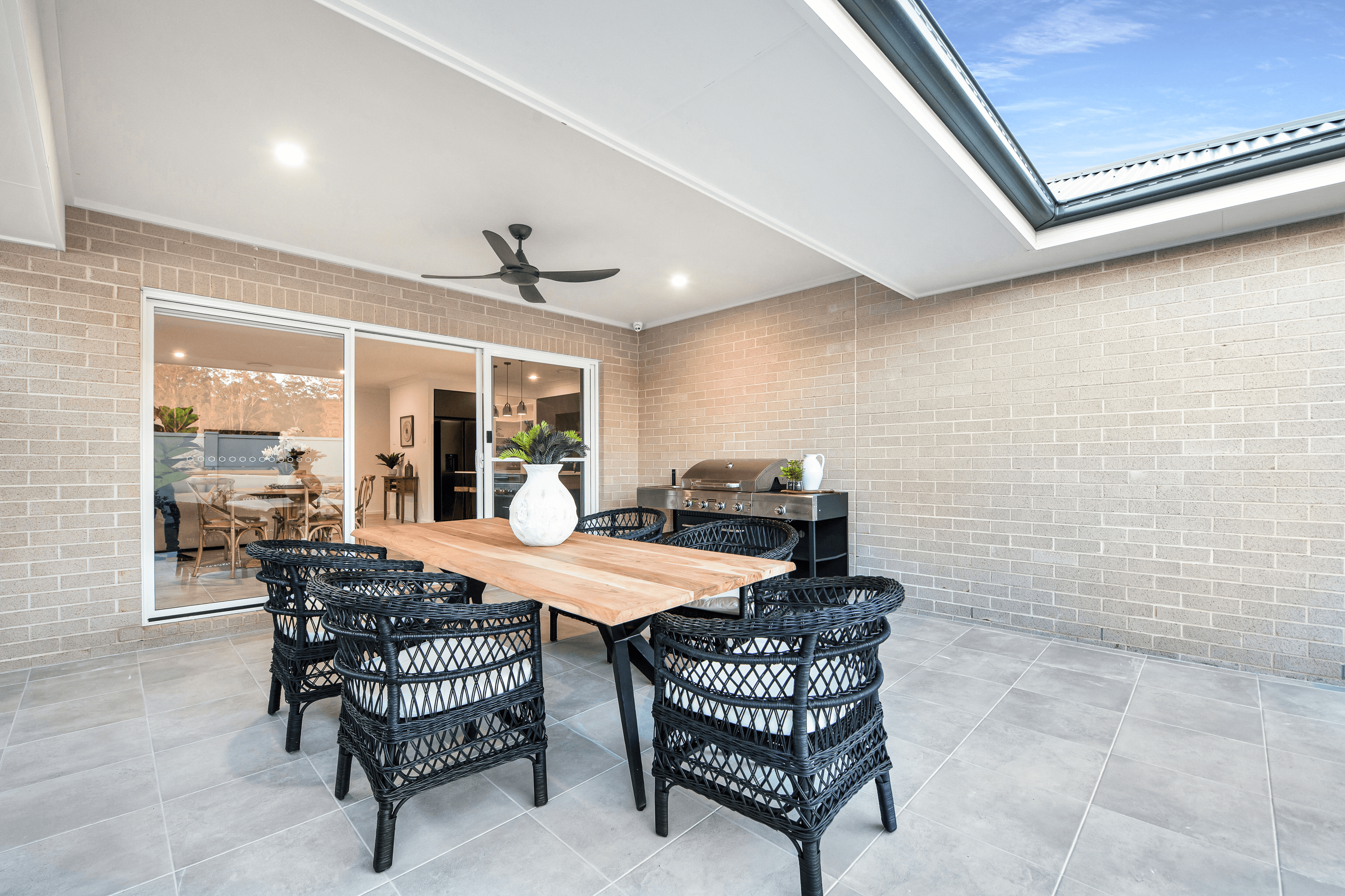 PGH Naturals Moon Dust brick used on residential home.