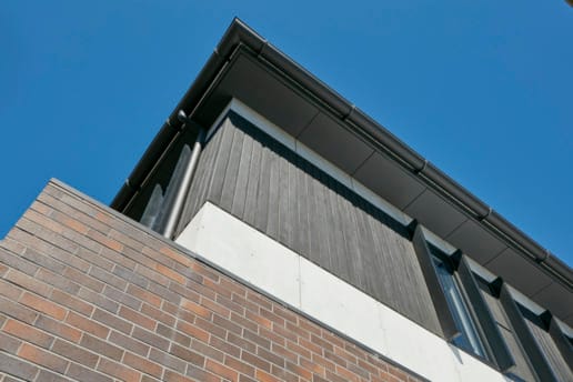 Julian Brenchley uses PGH Bricks to restore 100 year old Californian bungalow-style house in Sydney's Lower North Shore.