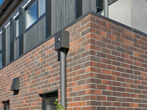 Julian Brenchley uses PGH Bricks to restore 100 year old Californian bungalow-style house in Sydney's Lower North Shore.