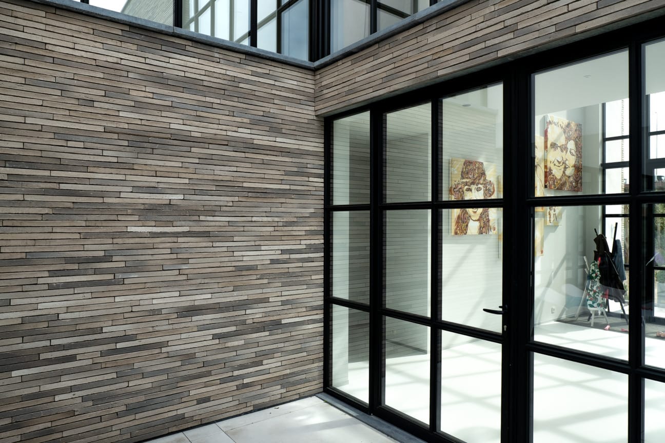 Larsen brick from PGH in Lang Mursten range used in entryway