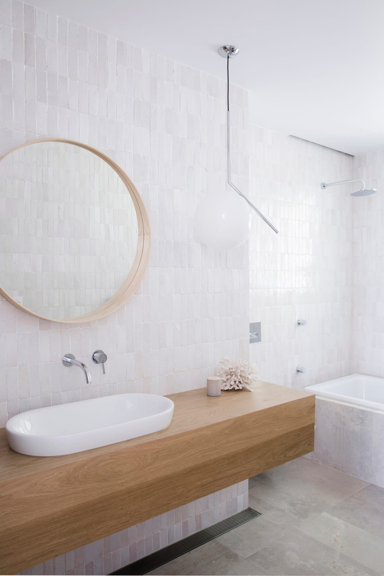 Luxury Hunters Hill home showcasing Linear Blanco bricks from the PGH Morada range.