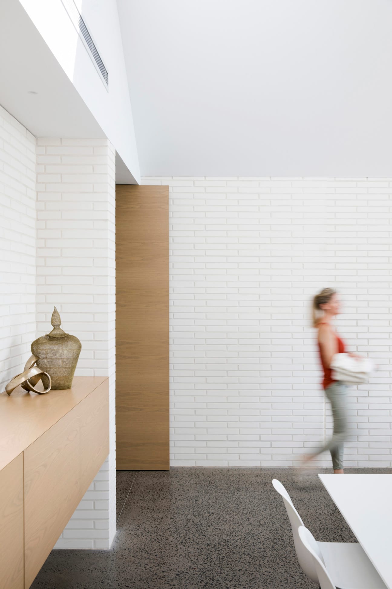Luxury Hunters Hill home showcasing Linear Blanco bricks from the PGH Morada range.
