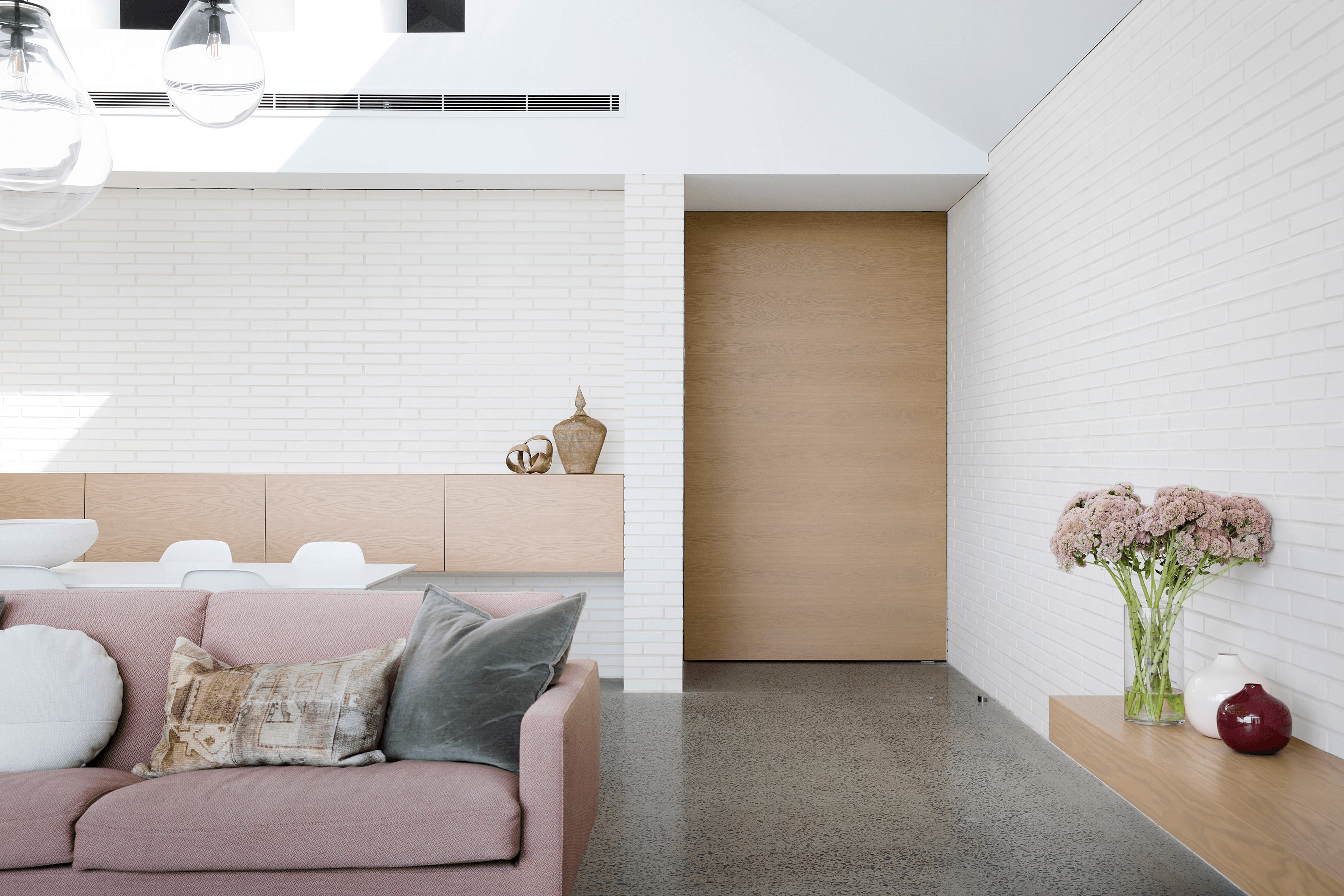 Blanco Linear brick from PGH in Morada range feature wall in living area