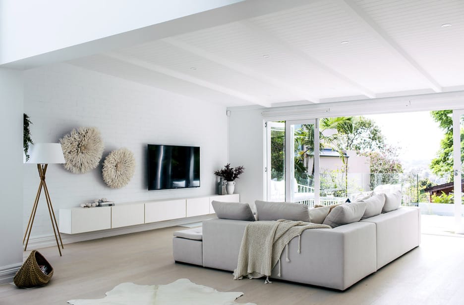 Light coloured bricks used to create coastal hamptons style home.