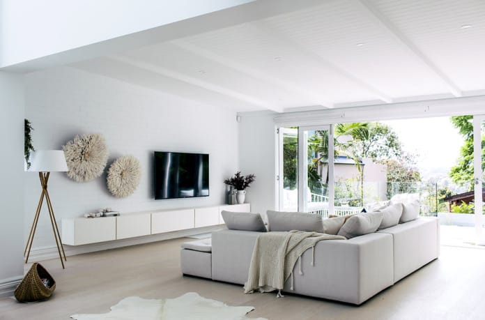 Light coloured bricks used to create coastal hamptons style home.