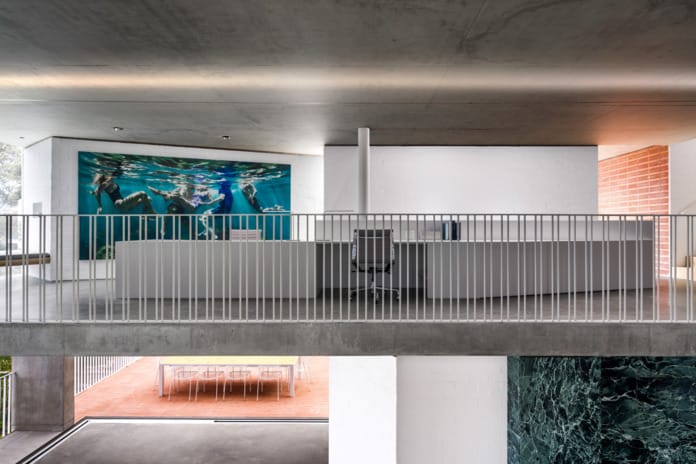 Renato D'Ettorre Architects custom PGH Breeze bricks used in coastal home in Gordons Bay, NSW.