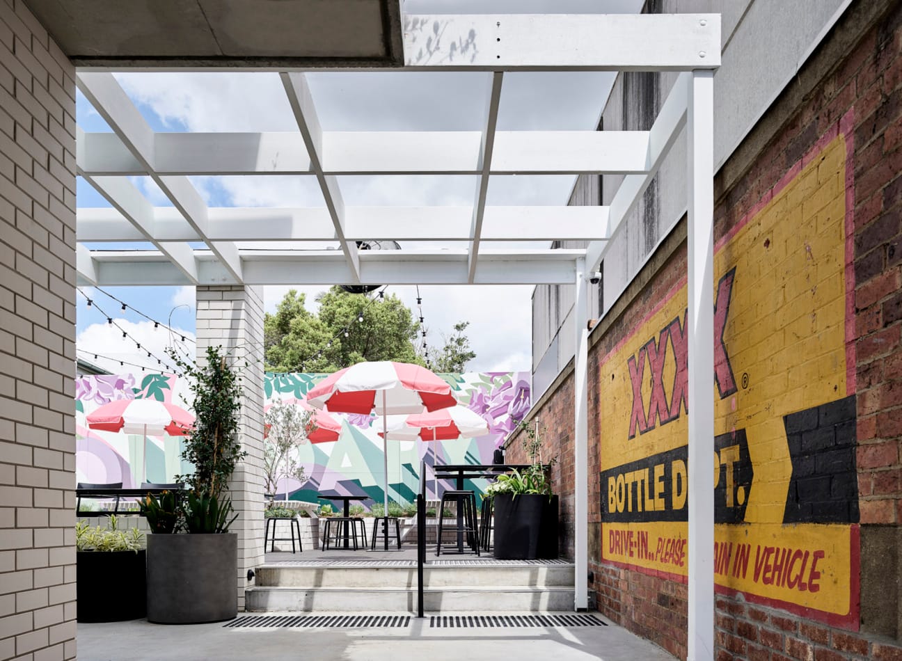 The redesign of The Boundary Hotel in Brisbane’s West End showcasing the use of PGH's Blanco white brick.
