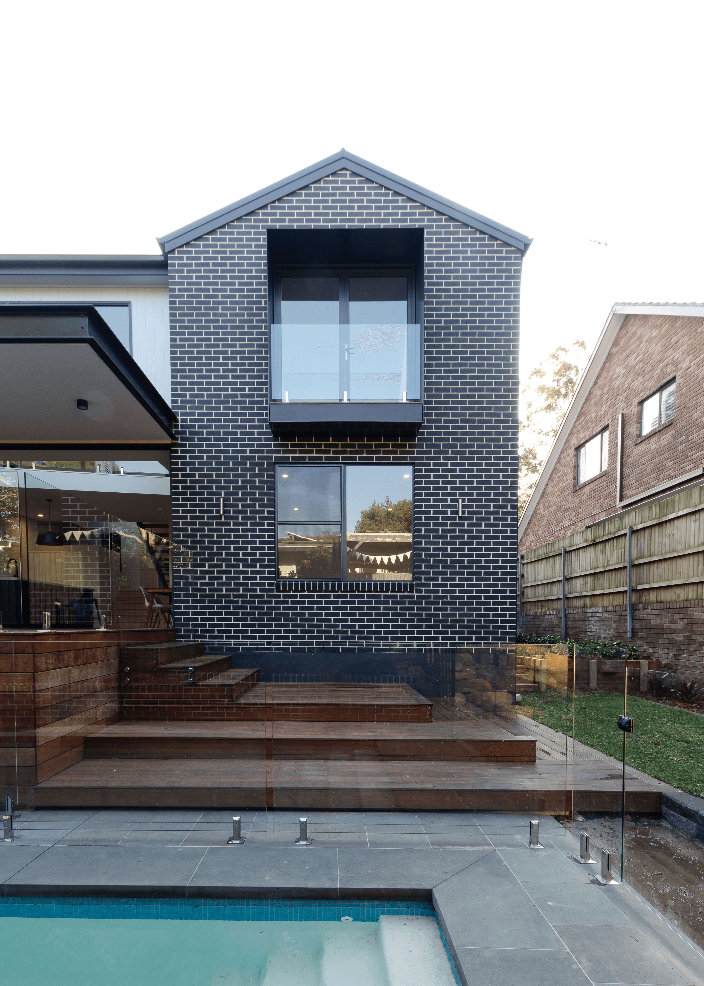 Espresso brick from PGH Alfresco range with backyard pool