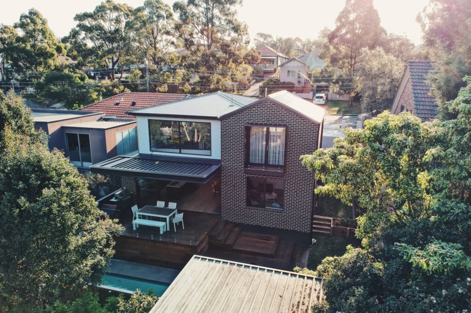 Architect Ed Dieppe uses PGH Bricks Espresso on a post-war bungalow home in Willoughby NSW.