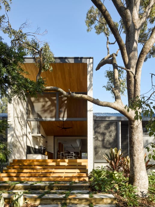 Open Homes Australia present the spectacular Three Chimney House using PGH Bricks