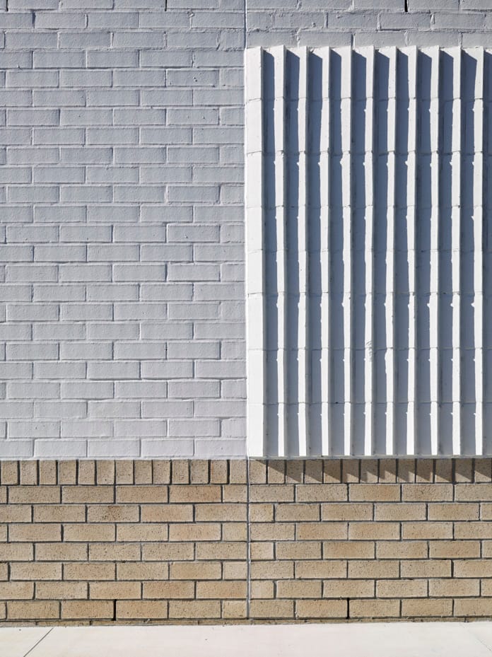 North Lakes Vet Hospital showcases PGH Hinterlands bricks to maximise the visual appeal of their exterior.