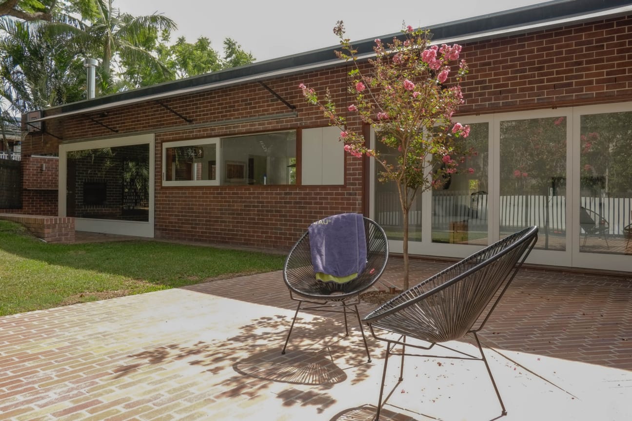 Camp Hill Terrace using PGH Bricks Black & Tan as a solution to a waterlogged yard.