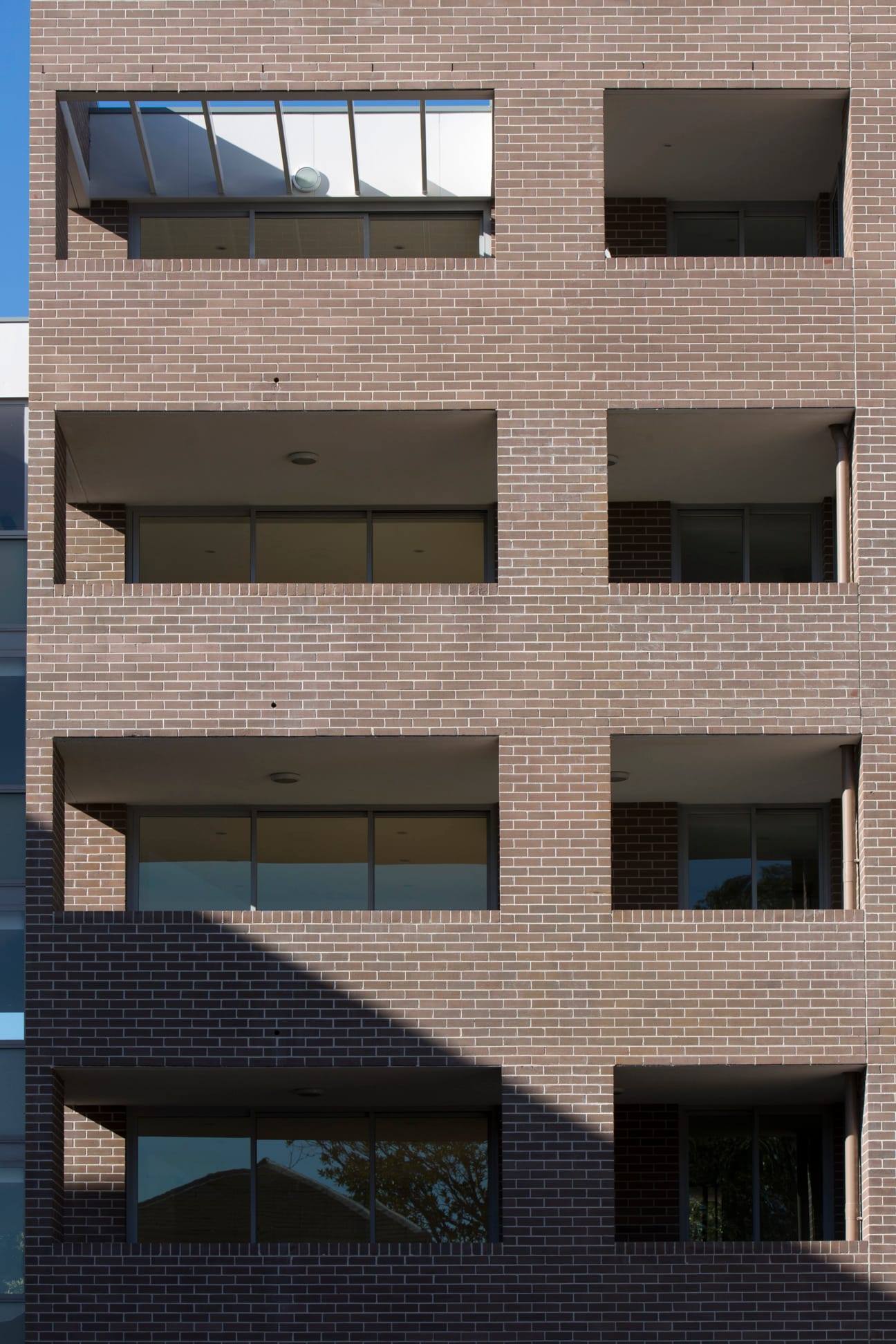 Carleton Estate uses PGH Bricks across the various buildings in the Summer Hill residential development.