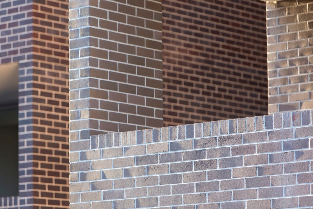 Carleton Estate uses PGH Bricks across the various buildings in the Summer Hill residential development.