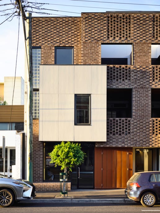 Use of PGH Bricks Eaglethorn on a multi-residential development in Melbourne's Hawthorn.