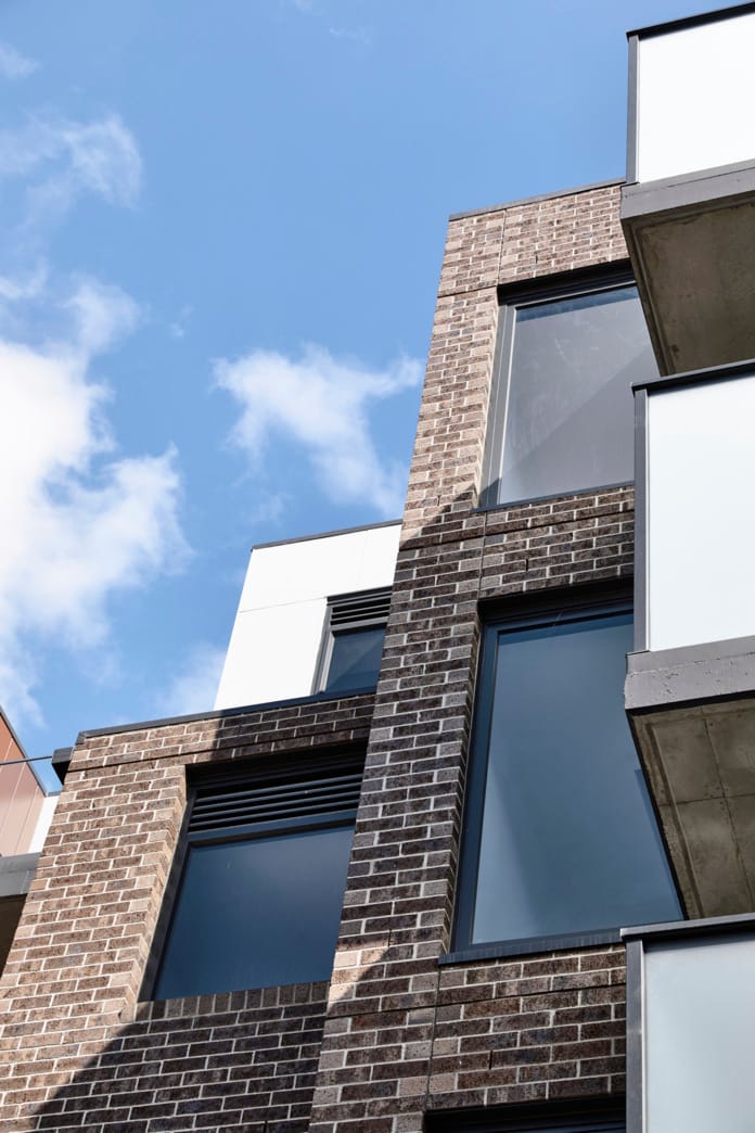 Use of PGH Bricks Eaglethorn on a multi-residential development in Melbourne's Hawthorn.