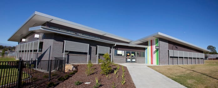 Amberley State School uses PGH Bricks from the Metallic range to showcase a contemporary canvas in the Amberley State School.