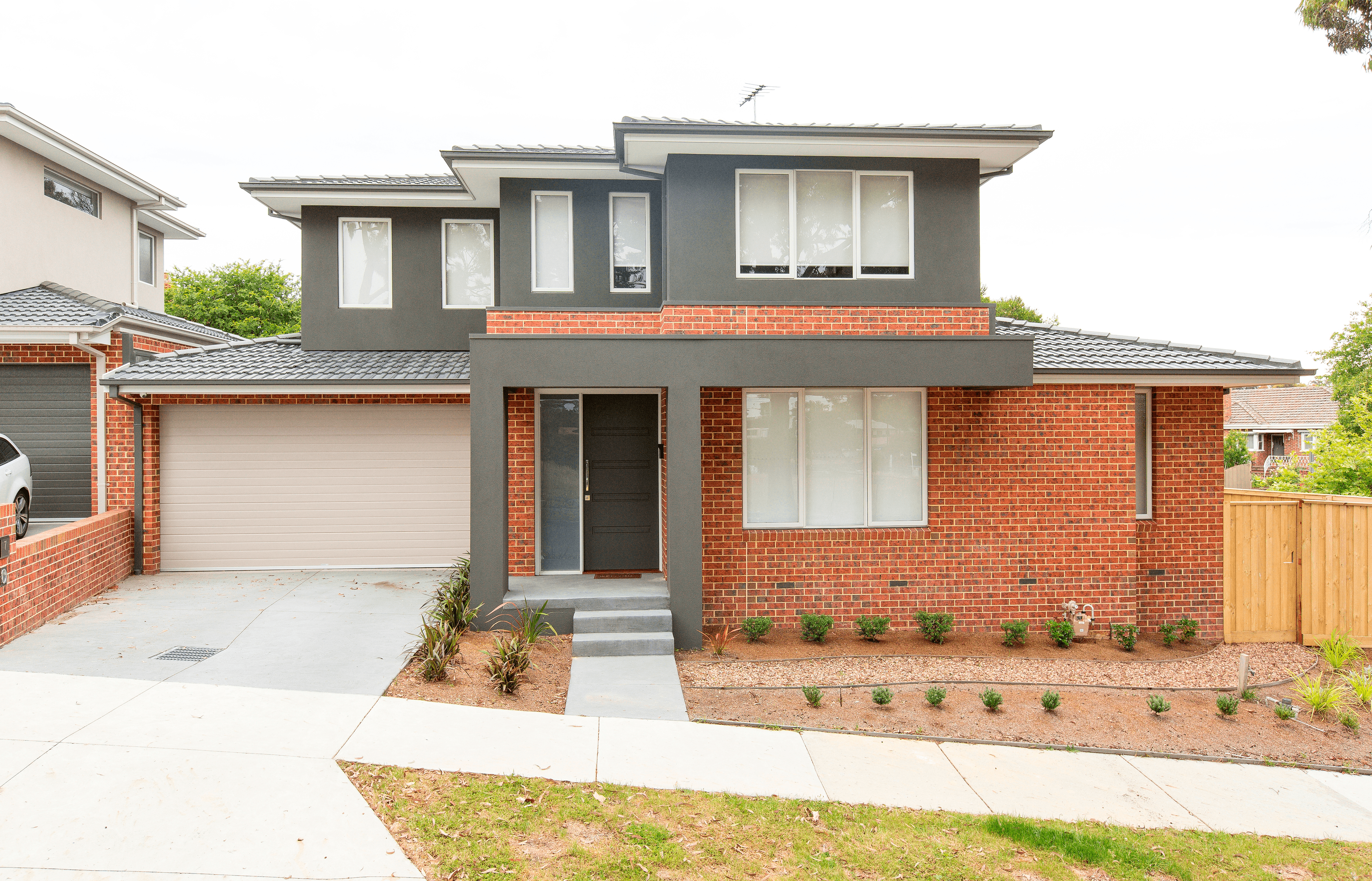 PGH Bricks Jarrah in Character range front of house