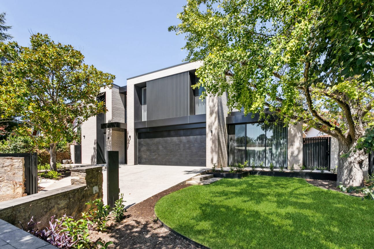 Klemm Homes | Lightning brick, Dark and Stormy range