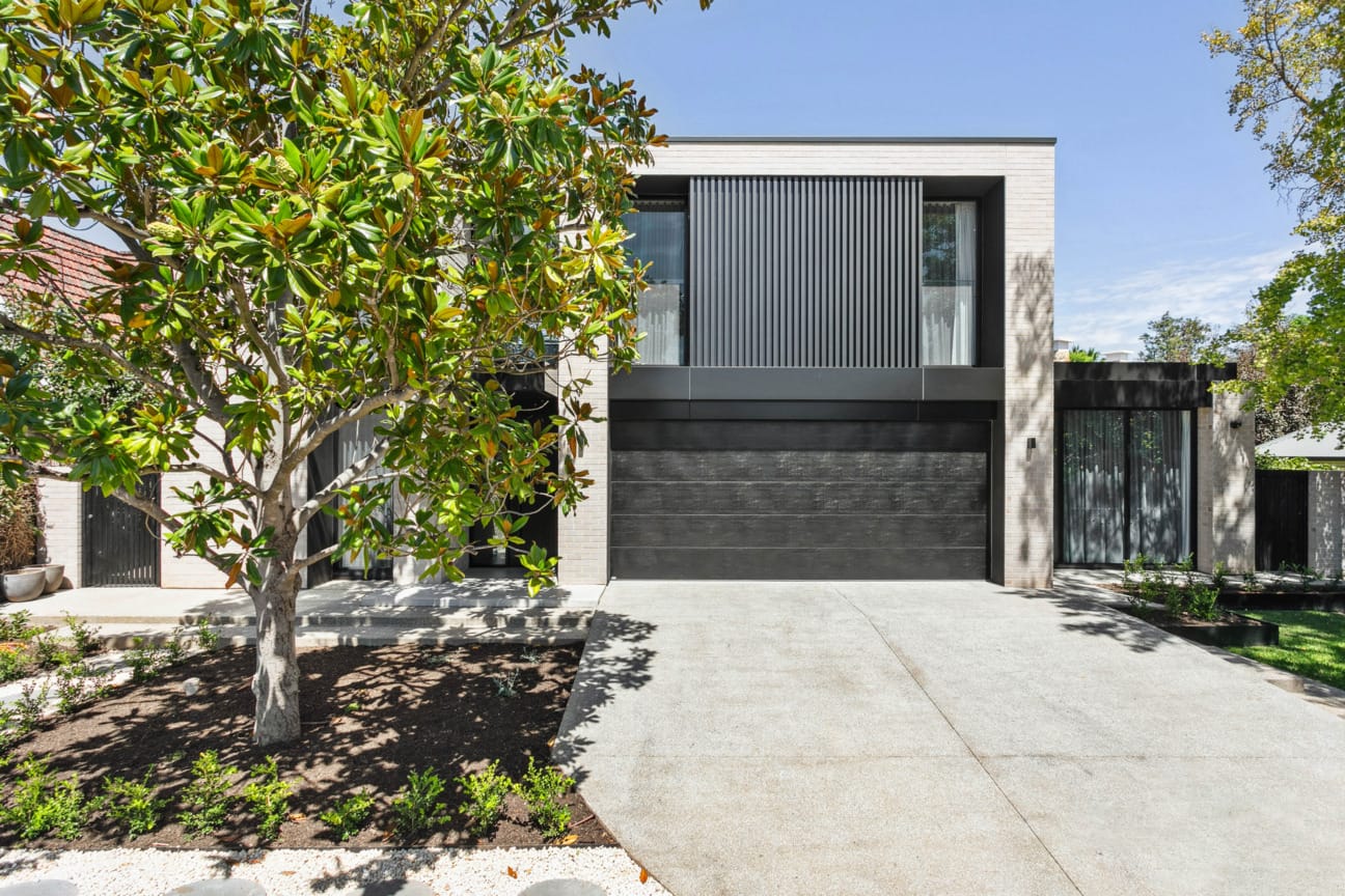 PGH Dry Pressed Architectural Brick used on Dolly Bar & eatery