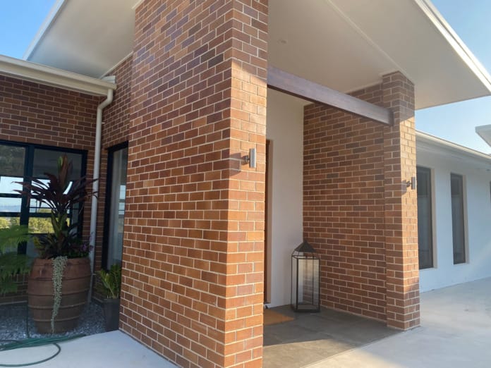 Black and Tan brick, Smooth range