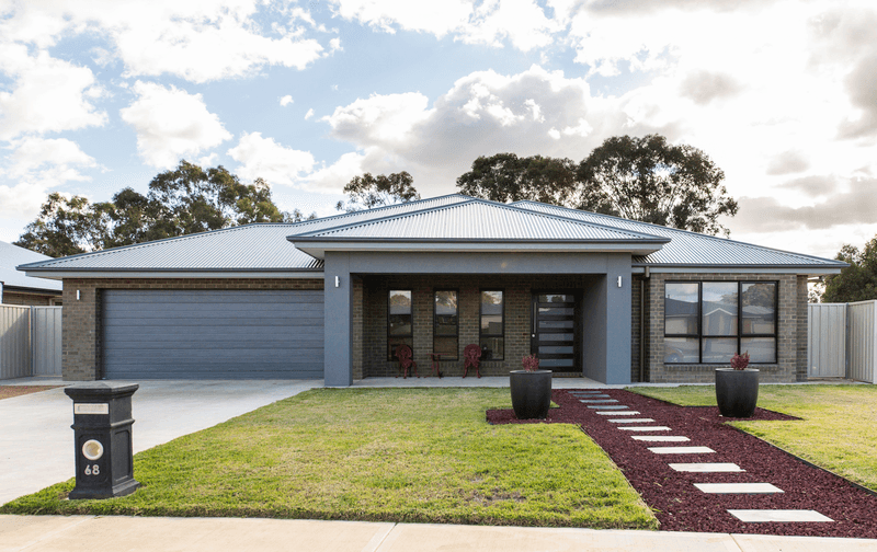 Grey Nuance brick from PGH in Elan range , Cavalier Homes