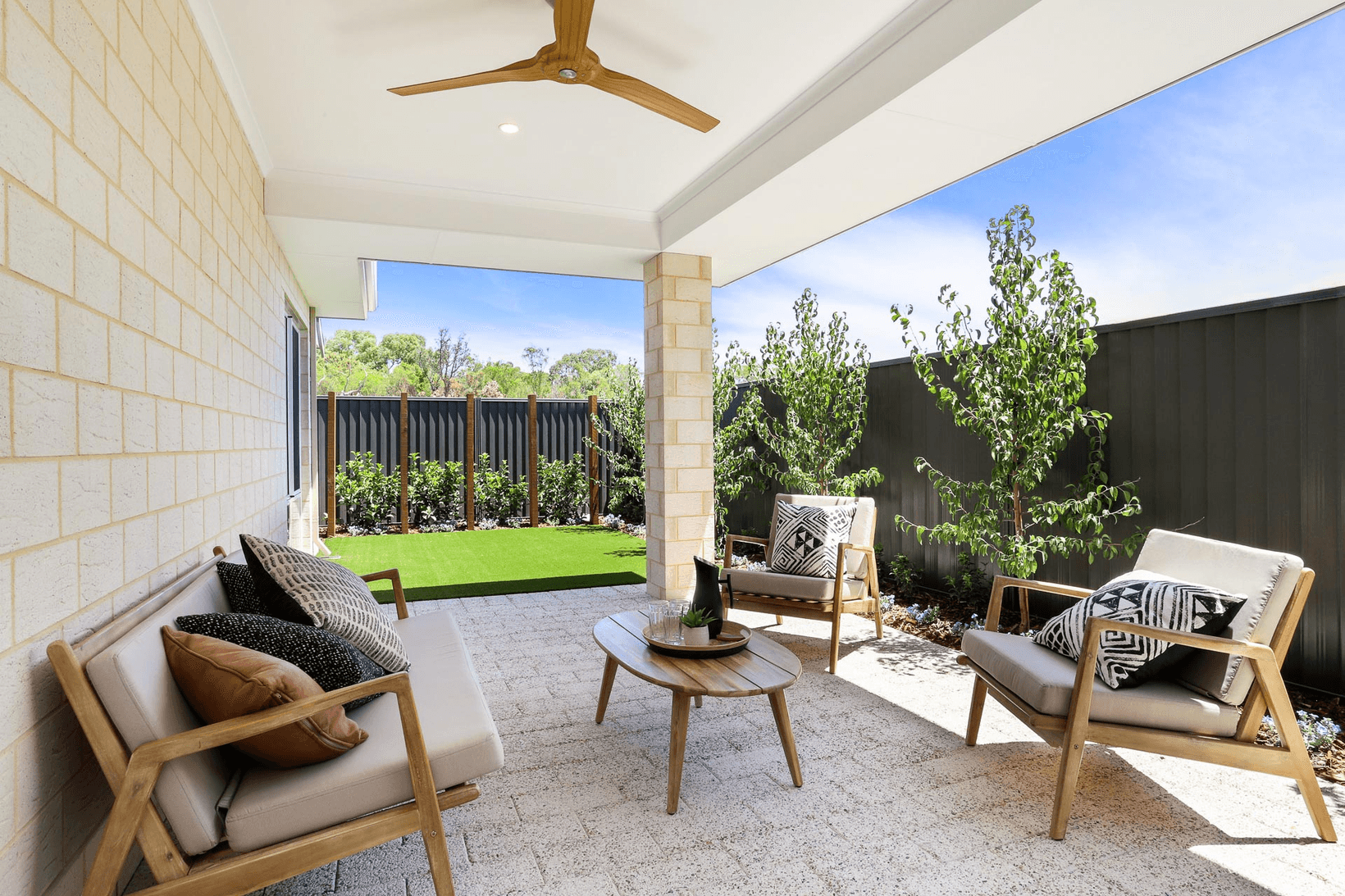Bullara brick from PGH in Manor range alfresco area