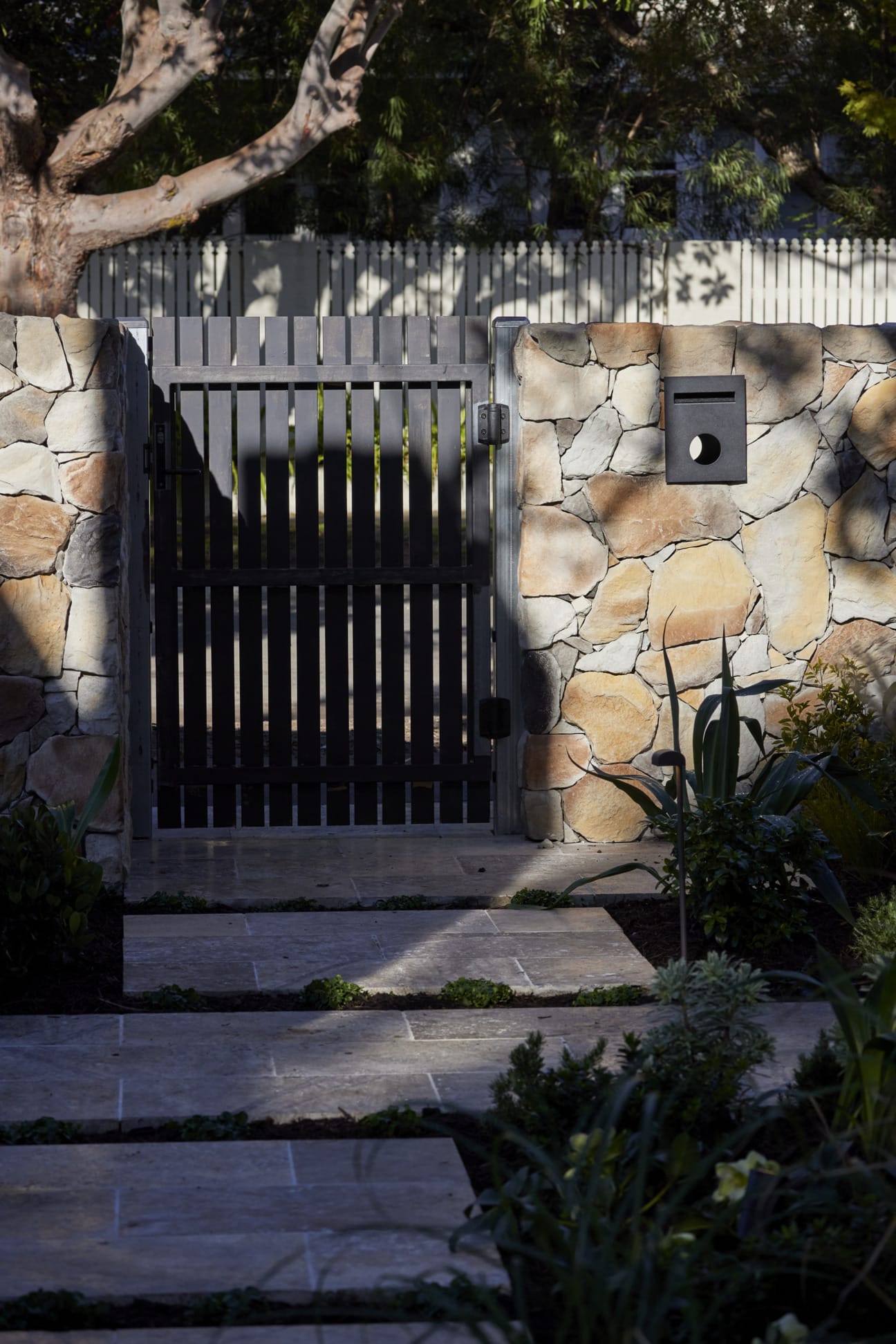 PGH Stone Natural Fieldstone Range in Gilded Sand - Tight Fit used on The Block