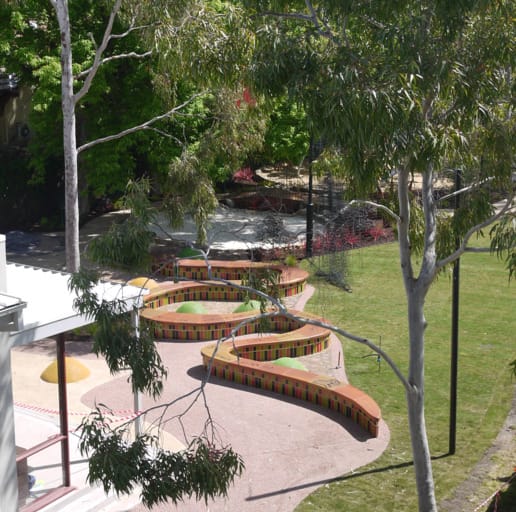 Environmental playground, Wominjeka using PGH glazed bricks in wiggly seat.